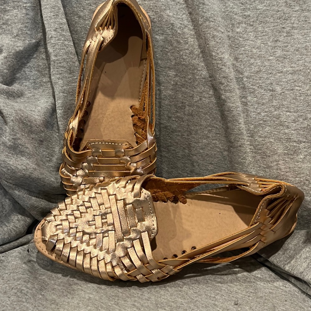 Sbicca Rose Gold Hurache Sandle